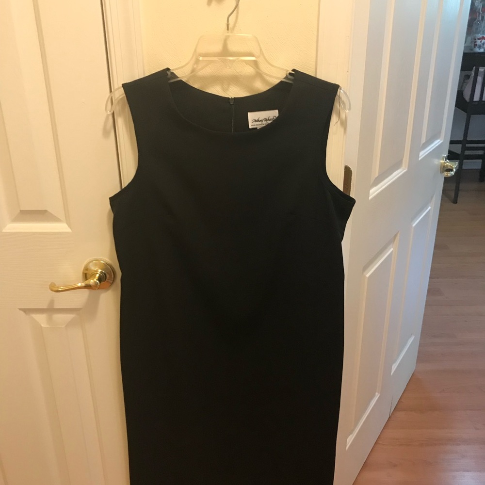 Black size 12p Sheath Dress